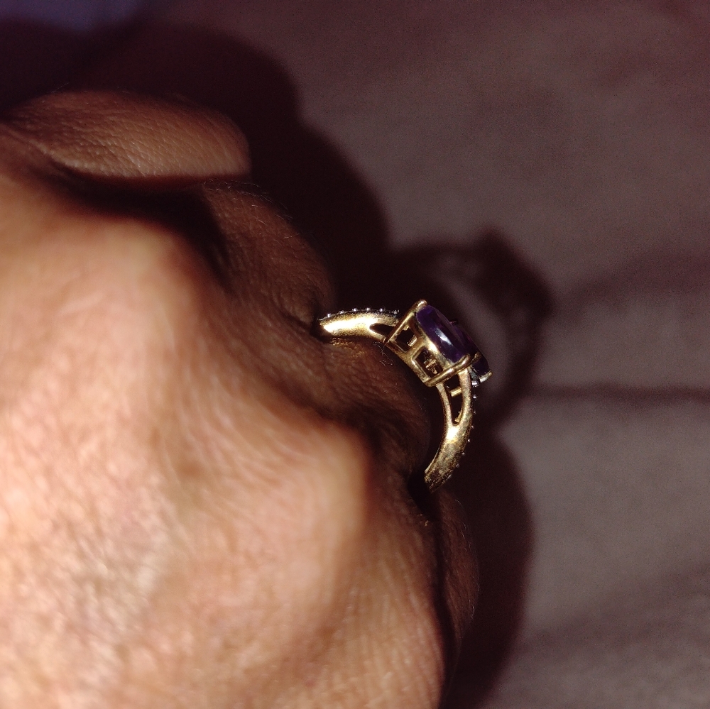 Ring - Picture 4 of 7